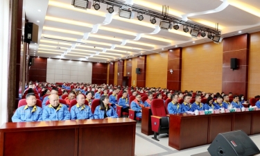 農歷新年第一會 | 景興紙業(yè)2022年度總結表彰暨2023年沖刺奮進大會隆重召開